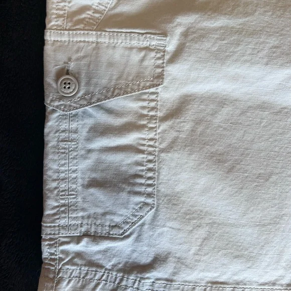 Eddie Bauer cargo shorts size 18 - Picture 3 of 10
